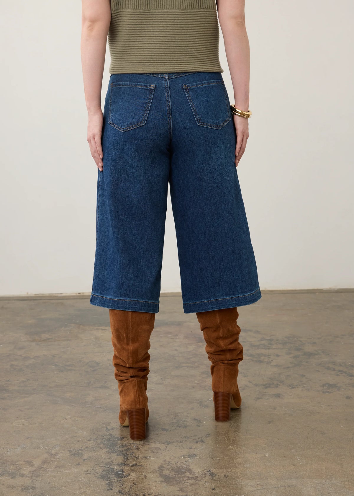 Mid Rise Pleated Wide Gaucho