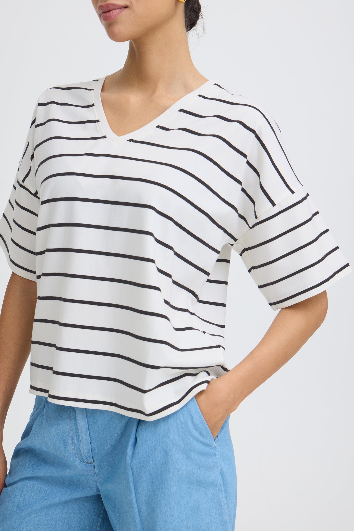Pandinna Vneck T-Shirt