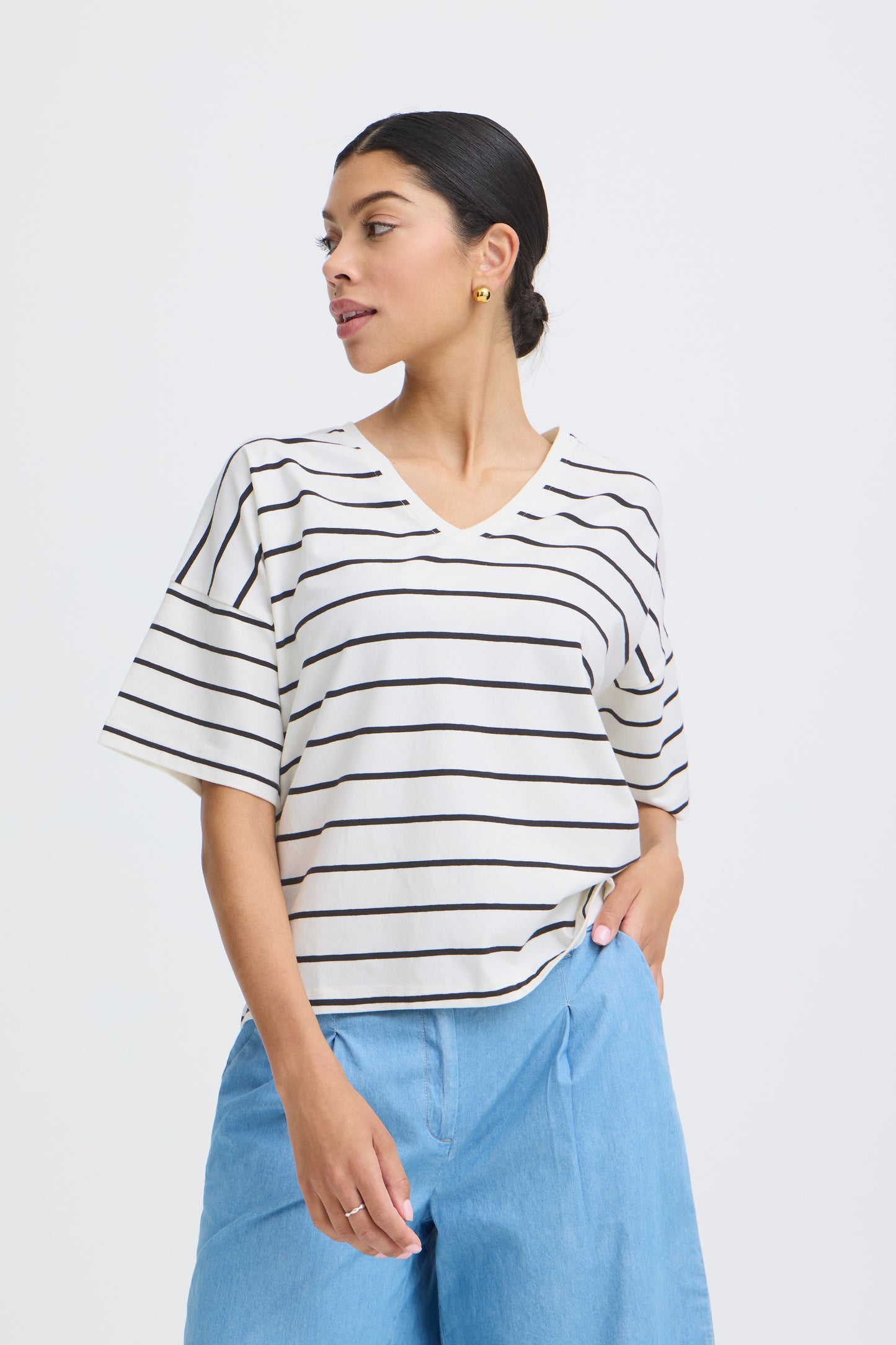 Pandinna Vneck T-Shirt