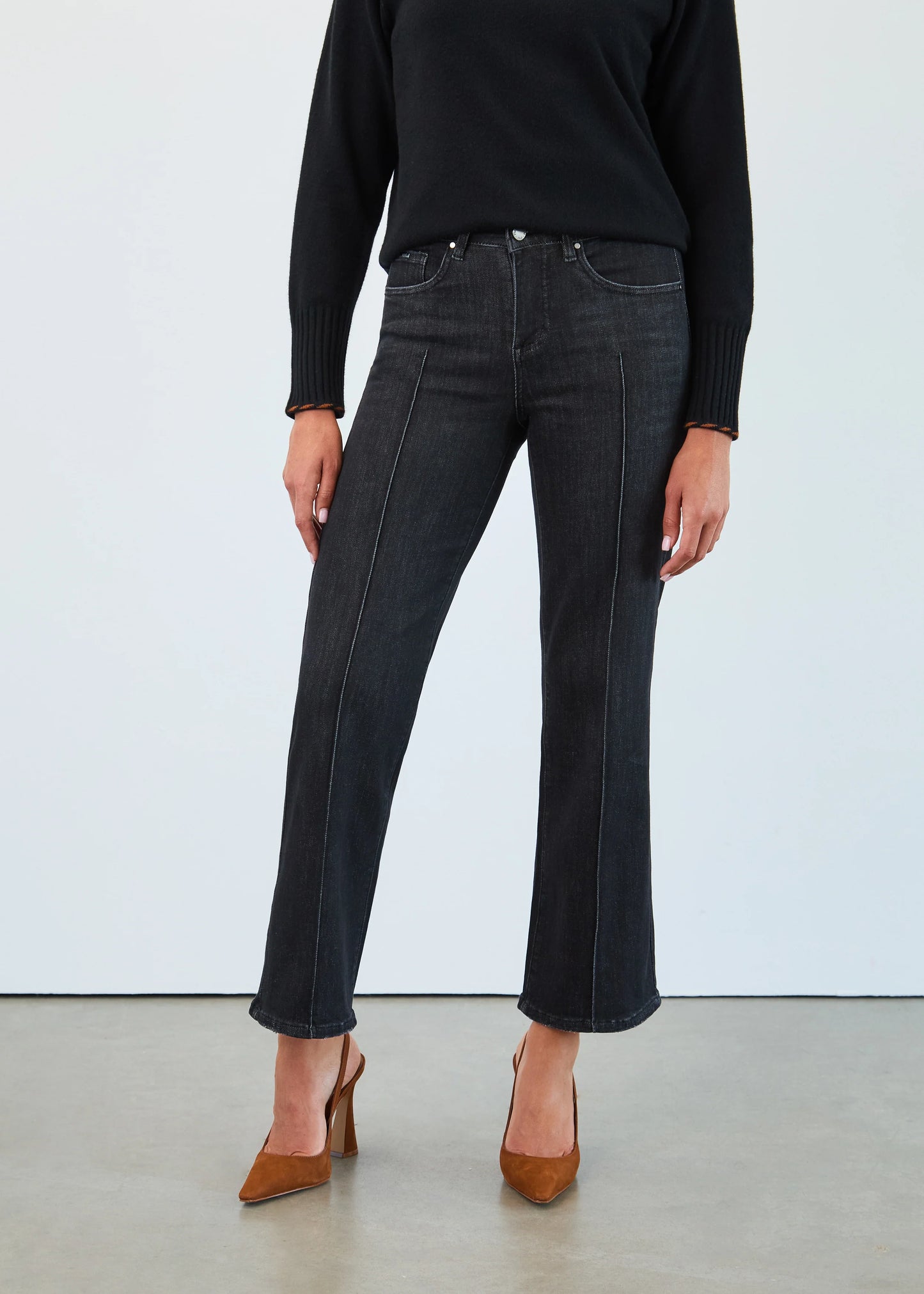 Olivia Pintuck Wide Leg - Black Wash