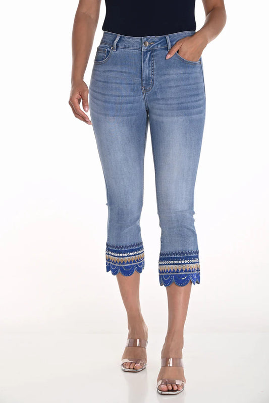 Detail Trim Capri Jeans
