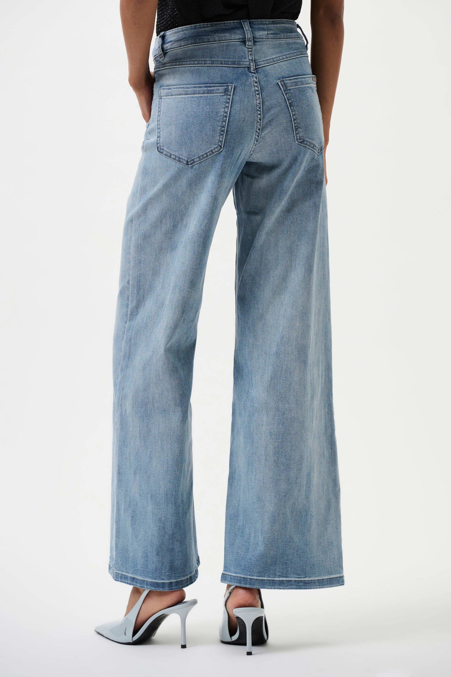 Goldie Classic Wide-Leg  Stretch Jeans - Light Blue