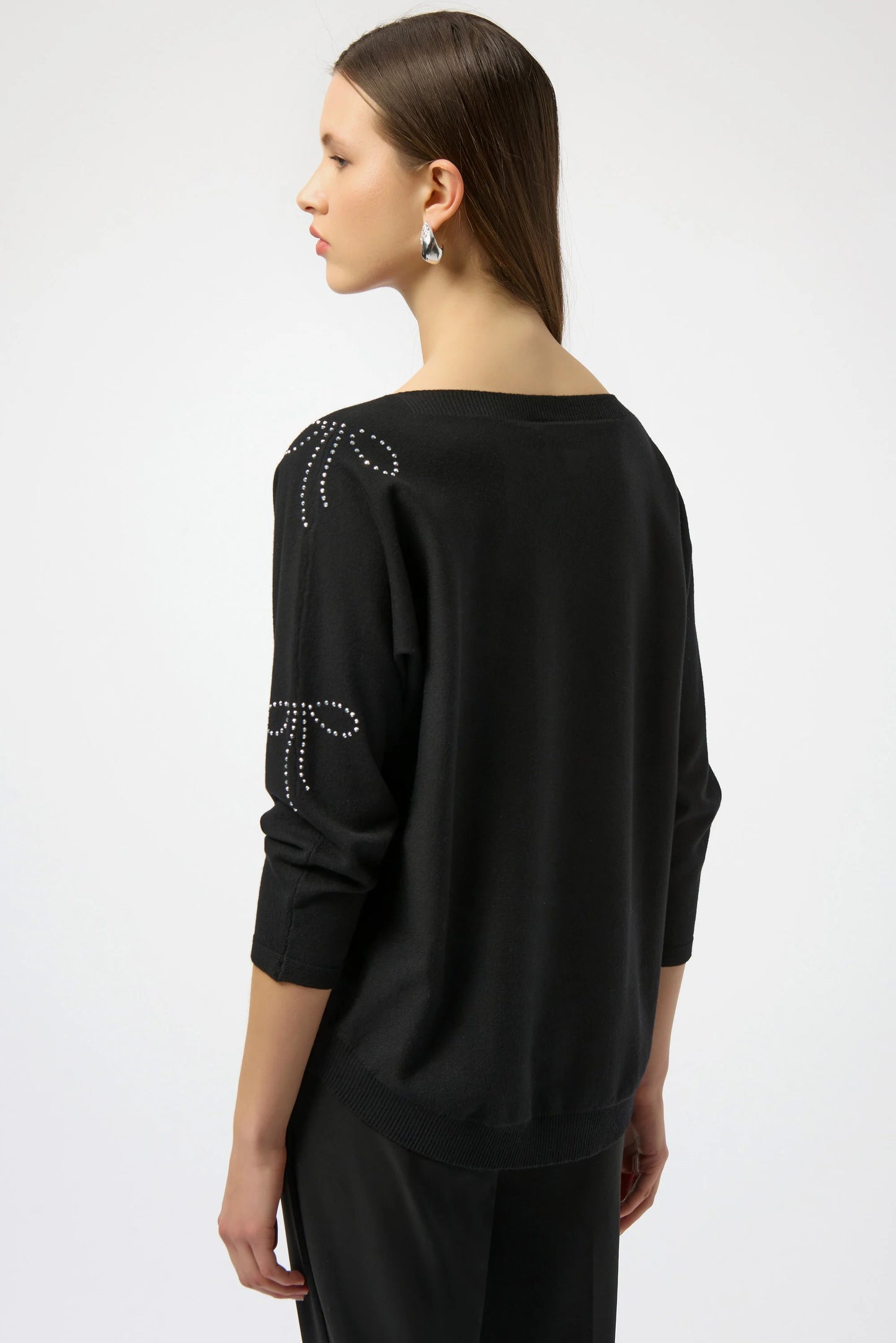 Knit Pullover with Bow Detail