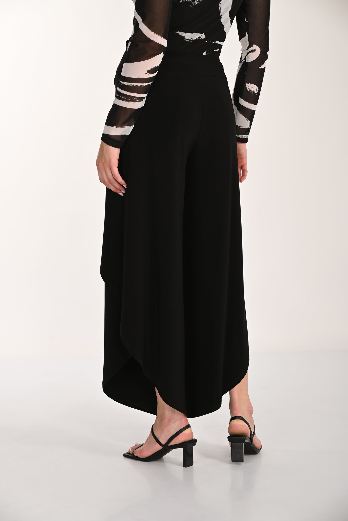 High Waisted Crossover Pant