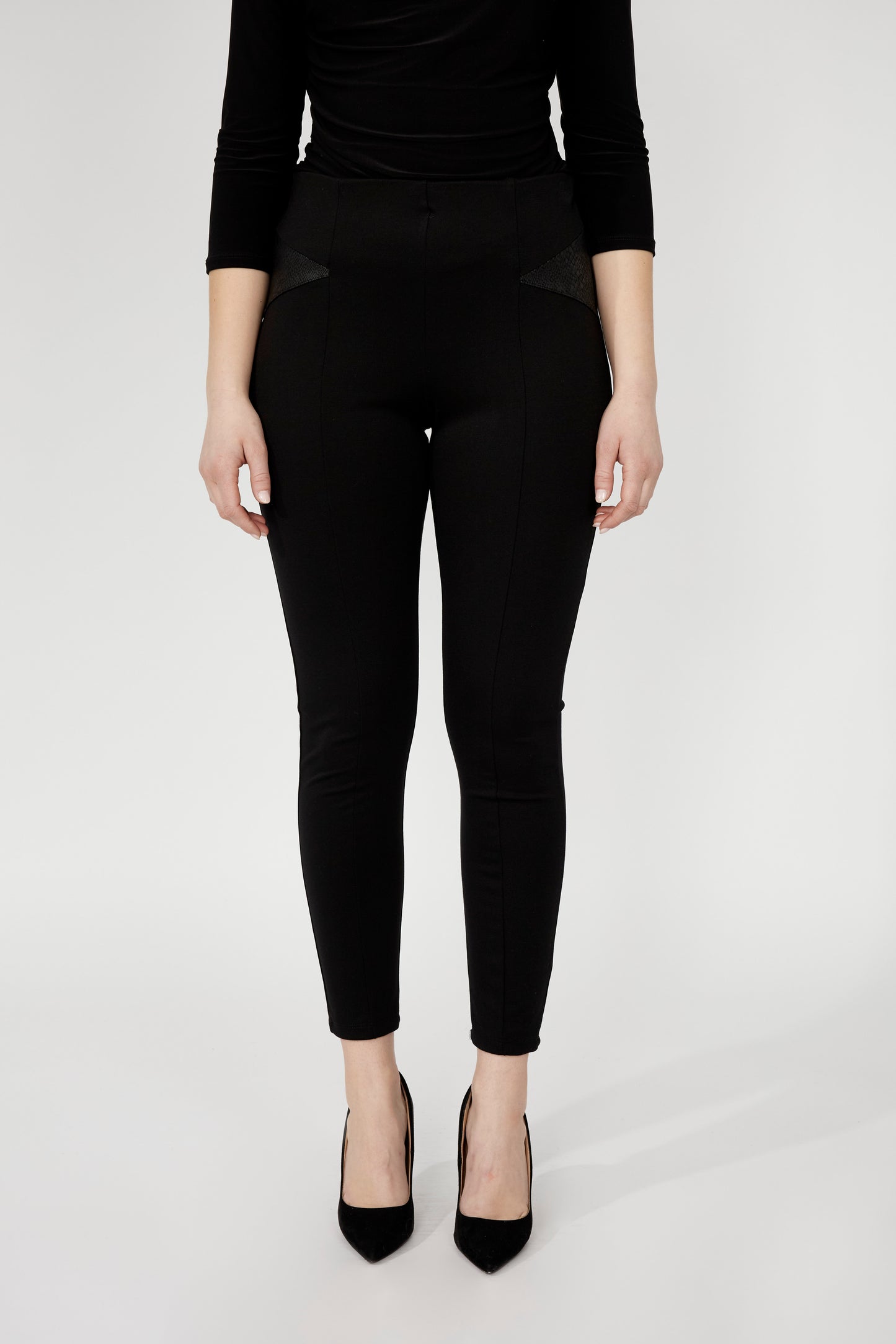Frank Lyman Pant 253236