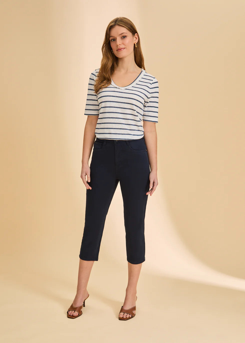 Elbow Sleeved Fringe Neck Top