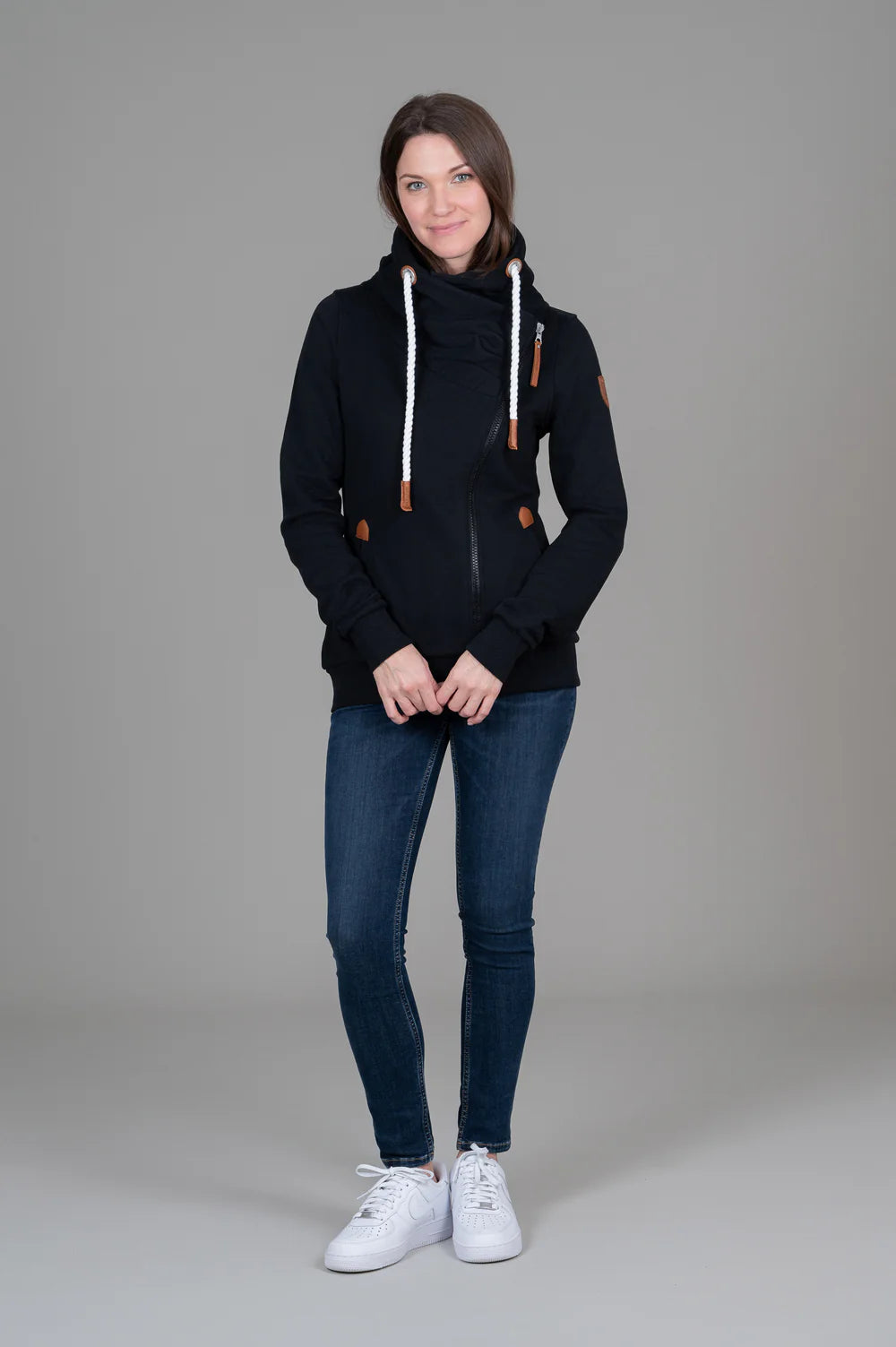 Hestia Sweater- Black